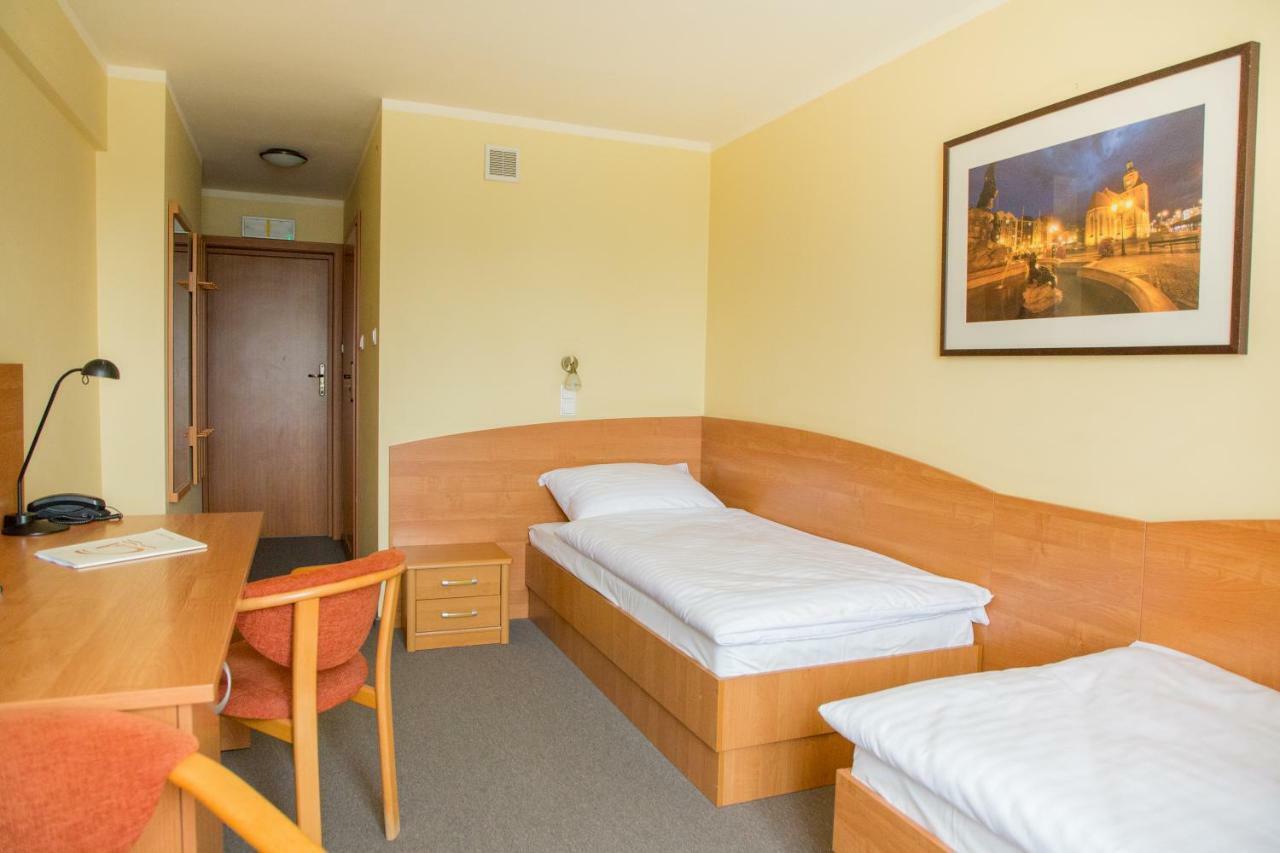 Hotel Gorzow Gorzow Wielkopolski Bagian luar foto